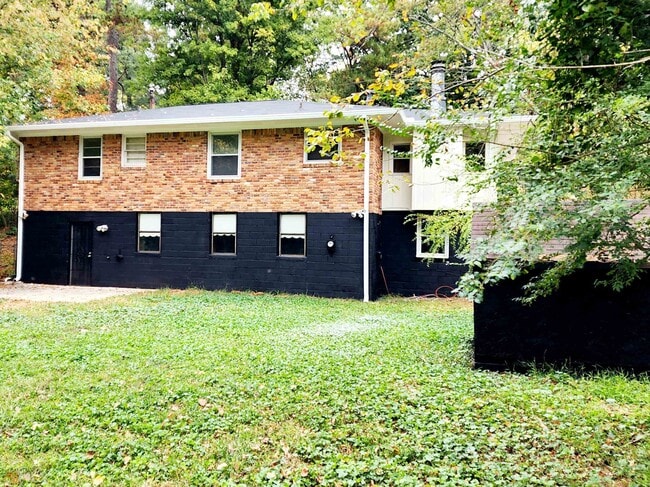 1808 Meadowglades Dr in Decatur, GA - Building Photo - Building Photo