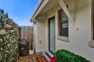 1721 SW 13th St, Unit 2 in Miami, FL - Building Photo - Building Photo