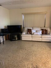 7610 NW 4th St in Miami, FL - Building Photo - Building Photo