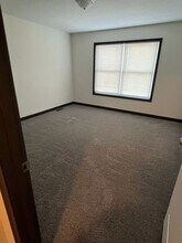 147 Southpark Dr in Wadsworth, OH - Building Photo - Building Photo