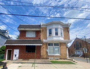 156 Chestnut Ave in Oaklyn, NJ - Building Photo - Building Photo