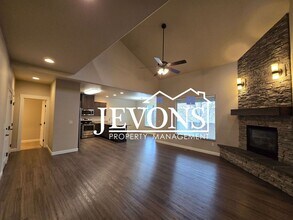 7204 W Chestnut Ave in Yakima, WA - Building Photo - Building Photo