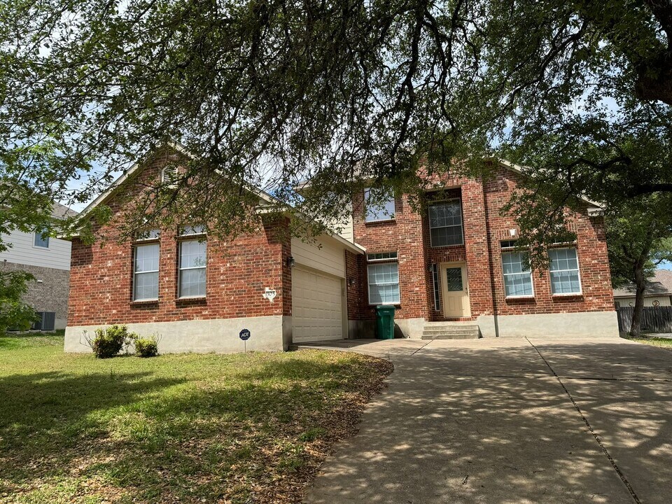305 Ponderosa Dr in Harker Heights, TX - Building Photo