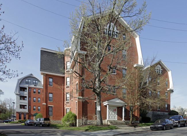 Haddon Hall Apartments in Cincinnati, OH - Foto de edificio - Building Photo