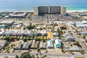 5812 Beach Dr in Panama City Beach, FL - Building Photo - Building Photo