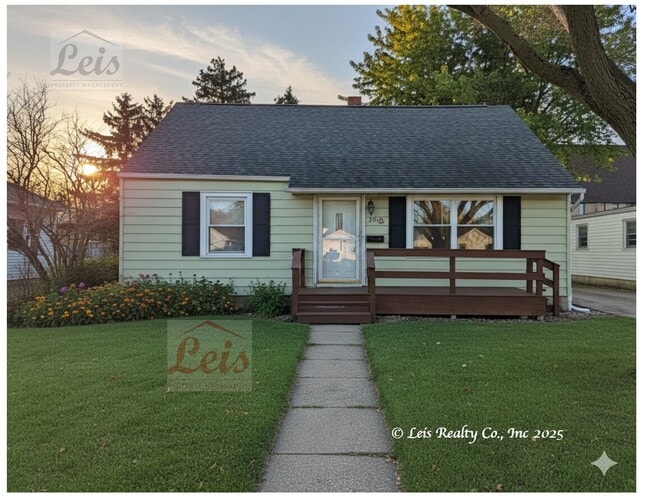 property at 205 N Mill St