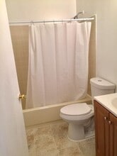 240-35-240-70 70th Ave in Queens, NY - Building Photo - Building Photo
