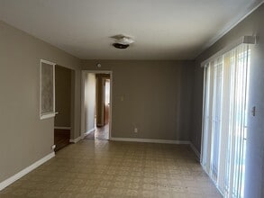 1105 Pine Dr in Killeen, TX - Building Photo - Building Photo