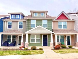 235 Woodland Vly Ln in Clarksville, TN - Building Photo