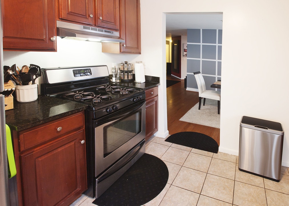 Breckenridge Condominiums in Gaithersburg, MD - Building Photo