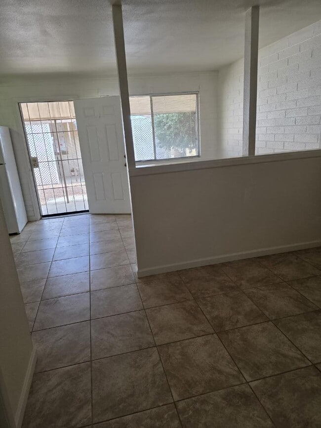 property at 2013 W Encanto Blvd