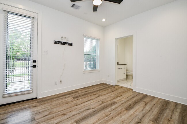 property at 2404 Hadley St
