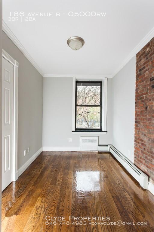 186 Avenue B-Unit -05000rw in New York, NY - Building Photo - Building Photo