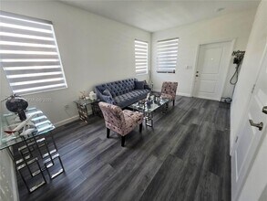 13130 SW 232nd Ter in Princeton, FL - Building Photo - Building Photo