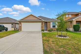 7035 Toluca Dr in Rosharon, TX - Building Photo - Building Photo