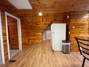 8 Tow Truck Way, Unit Apartment in Kennebunk, ME - Foto de edificio - Building Photo