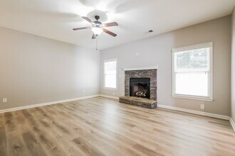 216 Jefferson Ave in Canton, GA - Building Photo - Building Photo