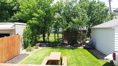 2577 E 127th St, Unit Dukes Property in Cleveland, OH - Foto de edificio - Building Photo