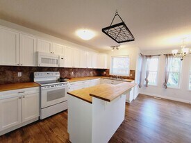 163 Cote Crescent NW in Edmonton, AB - Building Photo