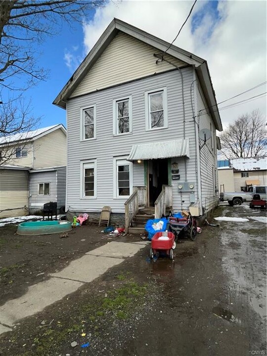 32 South Ave in Cortland, NY - Building Photo