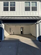 7298 SE Madrone St in Hillsboro, OR - Building Photo - Building Photo