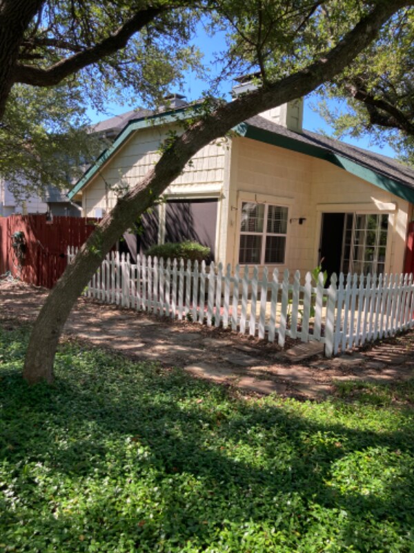 9616 Lea Shore St in Fort Worth, TX - Building Photo - Building Photo