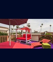 8665 Clifton Way in Beverly Hills, CA - Building Photo - Building Photo