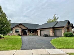 3029 River Lakes Dr in Whitefish, MT - Building Photo - Building Photo