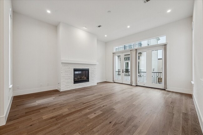 1659 Bingle Rd in Houston, TX - Building Photo - Building Photo