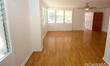 2456 Coyne St in Honolulu, HI - Building Photo - Building Photo