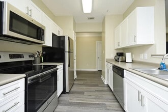 2431 Brisbane Woods Way in Cary, NC - Building Photo - Building Photo