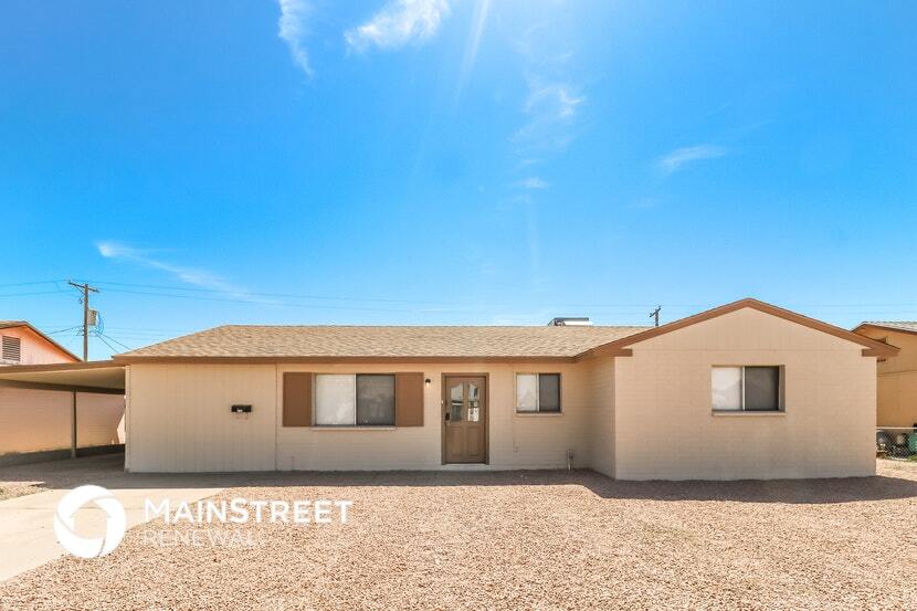 8135 W Clarendon Ave in Phoenix, AZ - Building Photo