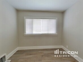 444 E 12th St in Pittsburg, CA - Building Photo - Building Photo