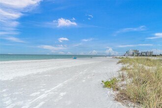 6500 Sunset Way in St Pete Beach, FL - Building Photo - Building Photo