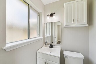 108 Annette Ln in Friendswood, TX - Building Photo - Building Photo