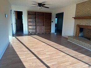 991 Ross Rd in Byron, GA - Building Photo - Building Photo