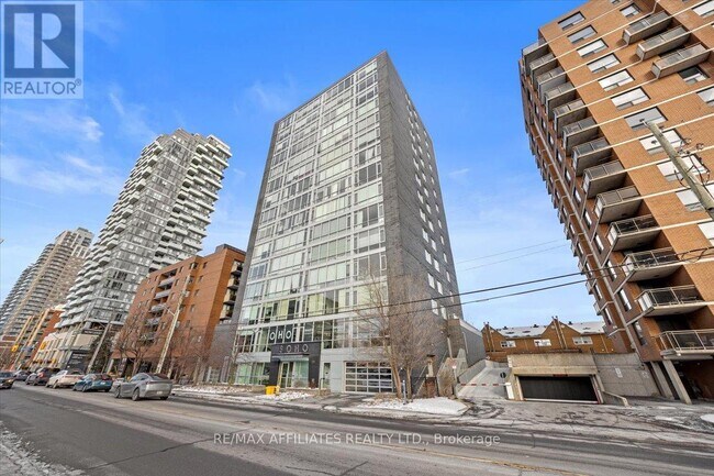 201 Parkdale Ave in Ottawa, ON - Building Photo - Building Photo