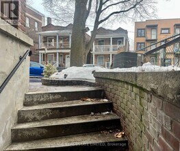 417 Crawford St in Toronto, ON - Building Photo - Building Photo