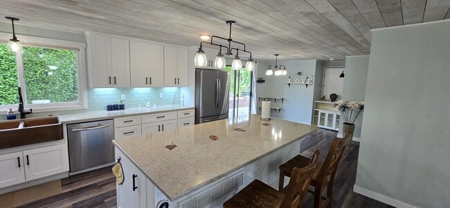 7621 46th Pl W, Unit C in Mukilteo, WA - Building Photo - Building Photo