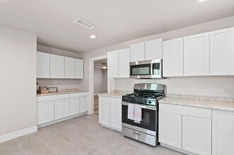 423 E Morton St in Denison, TX - Building Photo - Building Photo