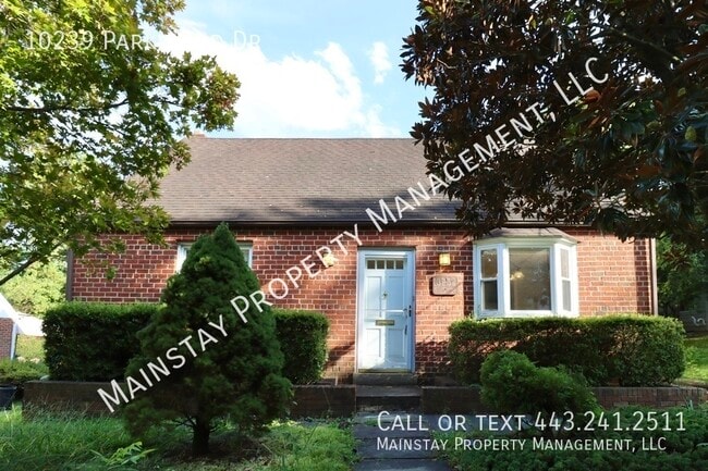 10239 Parkwood Dr in Kensington, MD - Building Photo - Building Photo
