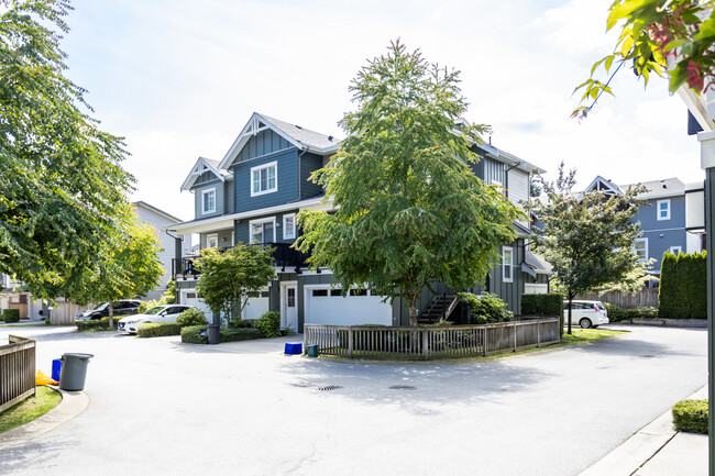 2138 Salisbury Av in Port Coquitlam, BC - Building Photo - Primary Photo