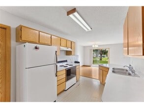 7777 Hemingway Ave S in Cottage Grove, MN - Building Photo - Building Photo