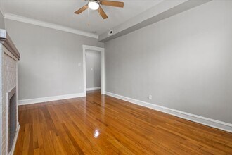 1049 N Spaulding Ave, Unit 3N in Chicago, IL - Building Photo - Building Photo