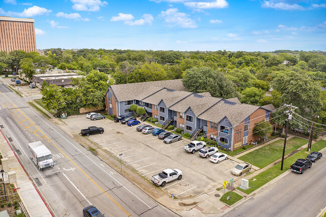 Bent Tree Apartments in Denton, TX - Building Photo - Building Photo