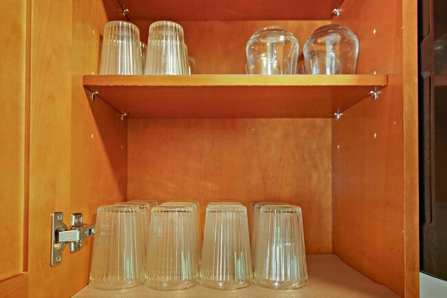 915 W Pacific Ave, Unit SI ID1265537P in Waukegan, IL - Building Photo - Building Photo