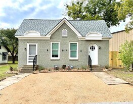 907 Bina St, Unit A in Bryan, TX - Building Photo
