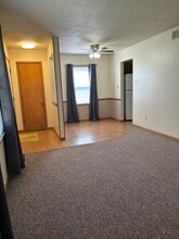 5812 SW 3rd St in Des Moines, IA - Building Photo - Building Photo