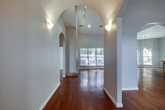 110 Hillvale Ln in Loudon, TN - Building Photo - Building Photo