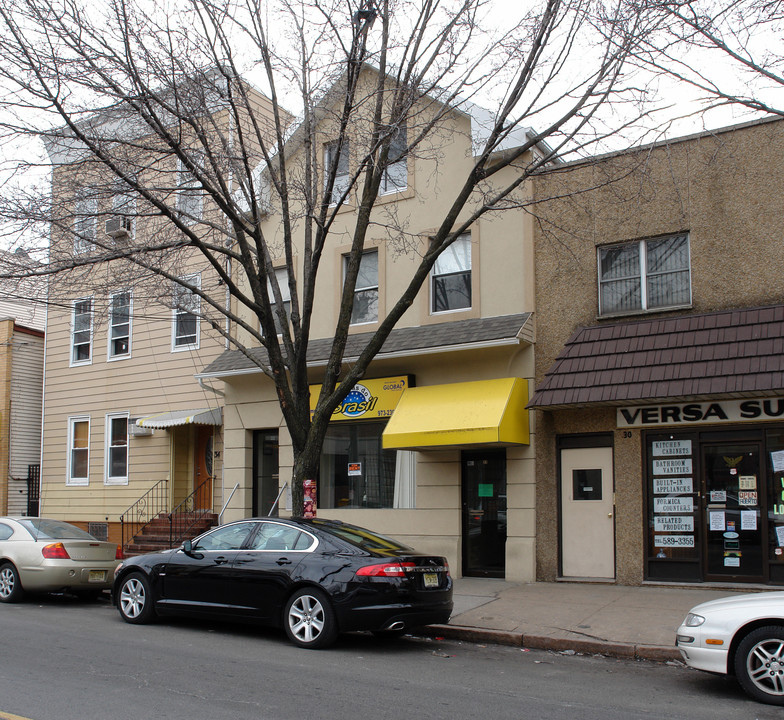 32 Wilson Ave in Newark, NJ - Foto de edificio